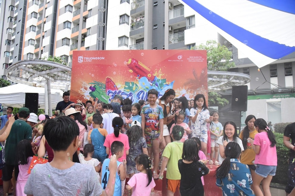 INTERNATIONAL CHILDREN'S 2024 JOYFUL HOLI THEME BOMD COUNTRY WATER TRUONG SON LAND PROJECT