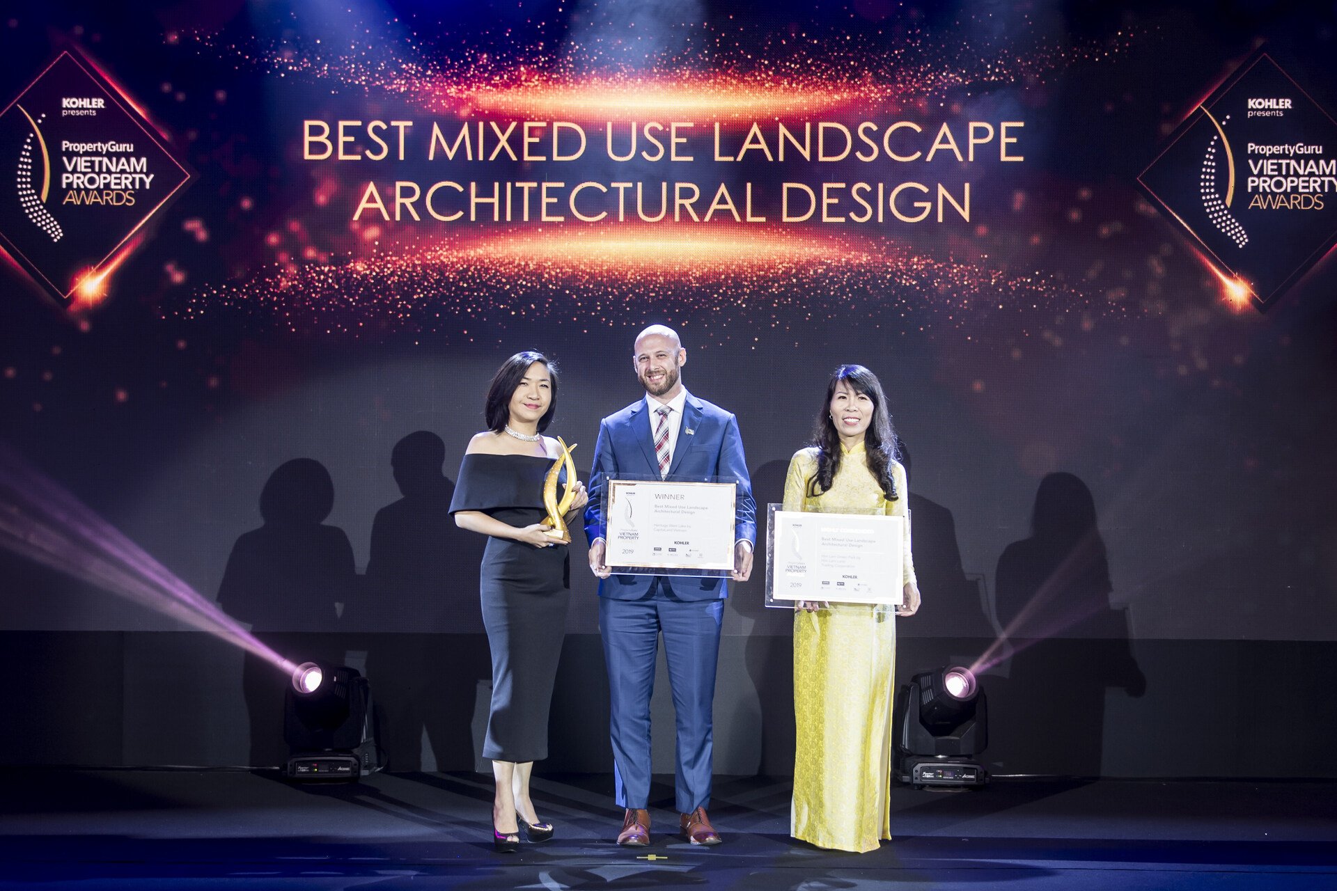 HIM LAM GREEN PARK ĐƯỢC VINH DANH TẠI LỄ TRAO GIẢI THƯỞNG PROPERTYGURU VIETNAM PROPERTY AWARDS 2019